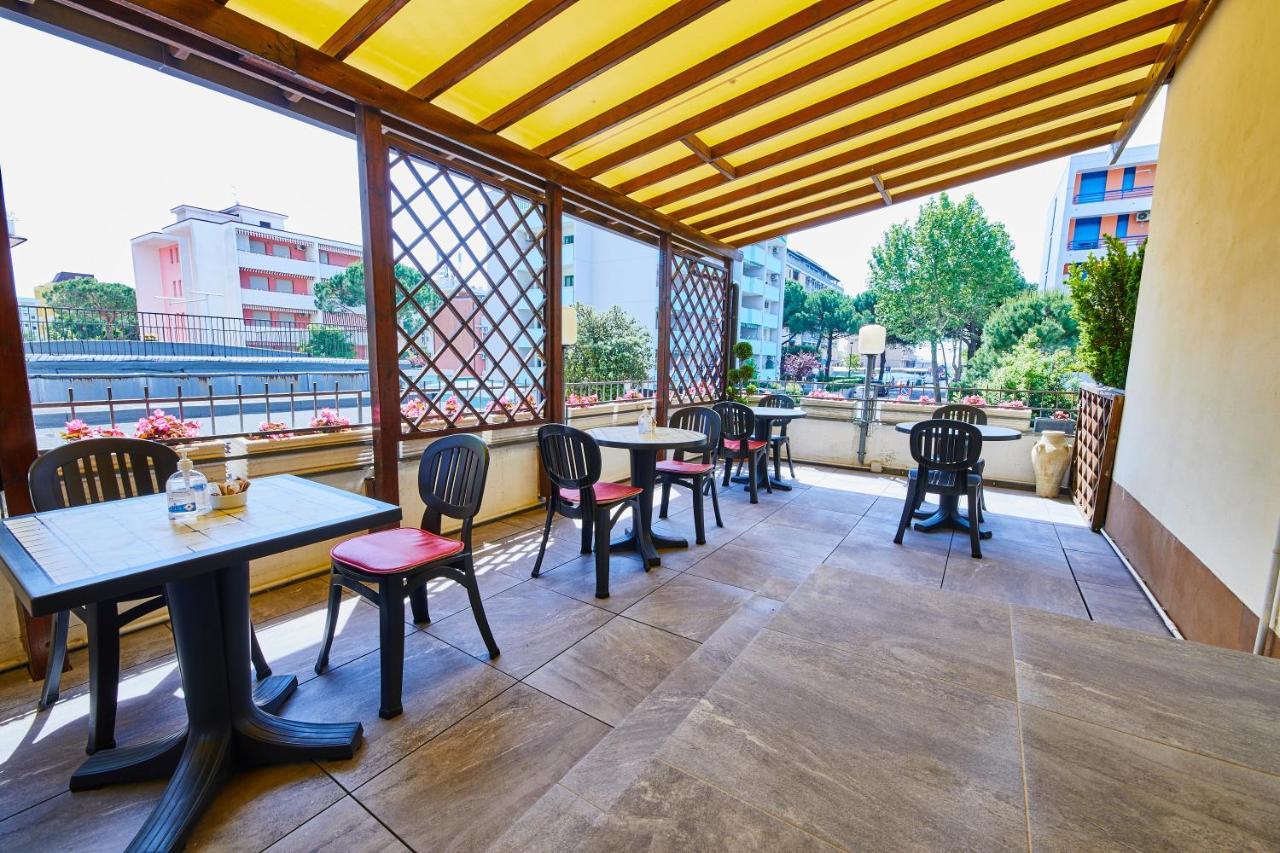 Lilium Maris Hotel Bibione Exterior photo